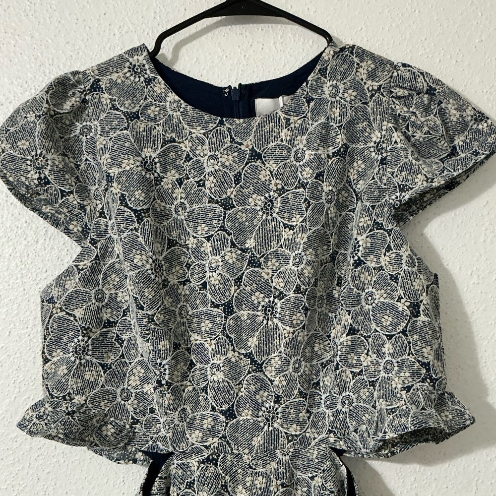 NWT Adelyn Rae Helena Embroidered cut-out jumpsuit in blue print Large - Picture 7 of 16